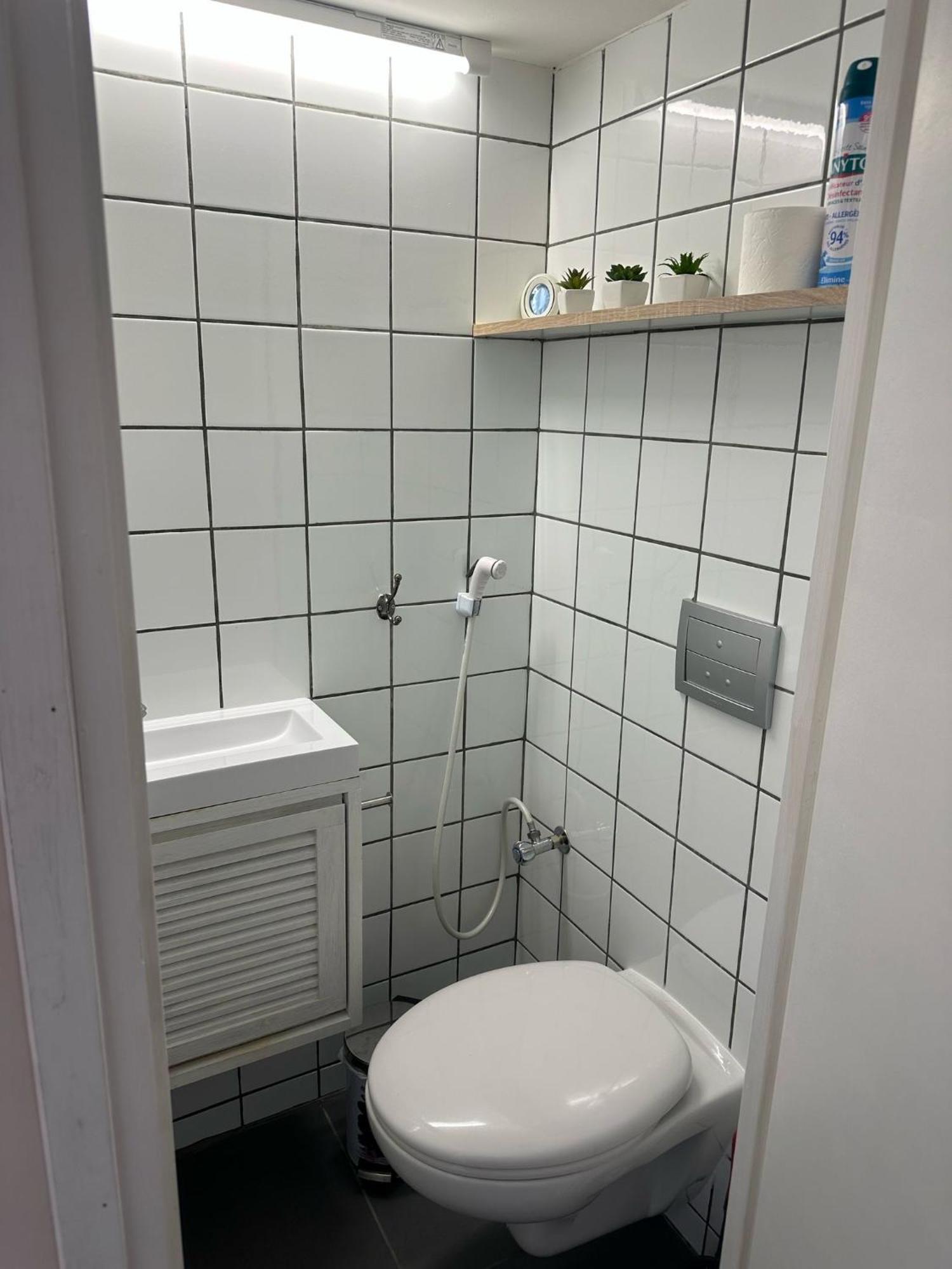 Studio Calme Et Agreable Avec Acces Jardin Partage Le Bar-sur-Loup Εξωτερικό φωτογραφία